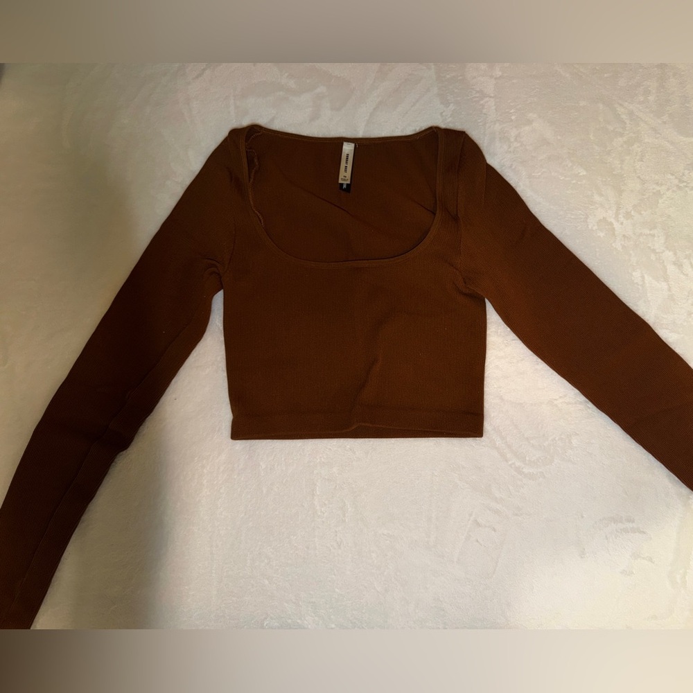 Aritzia - Sunday Best Chocolate Brown Crop Top